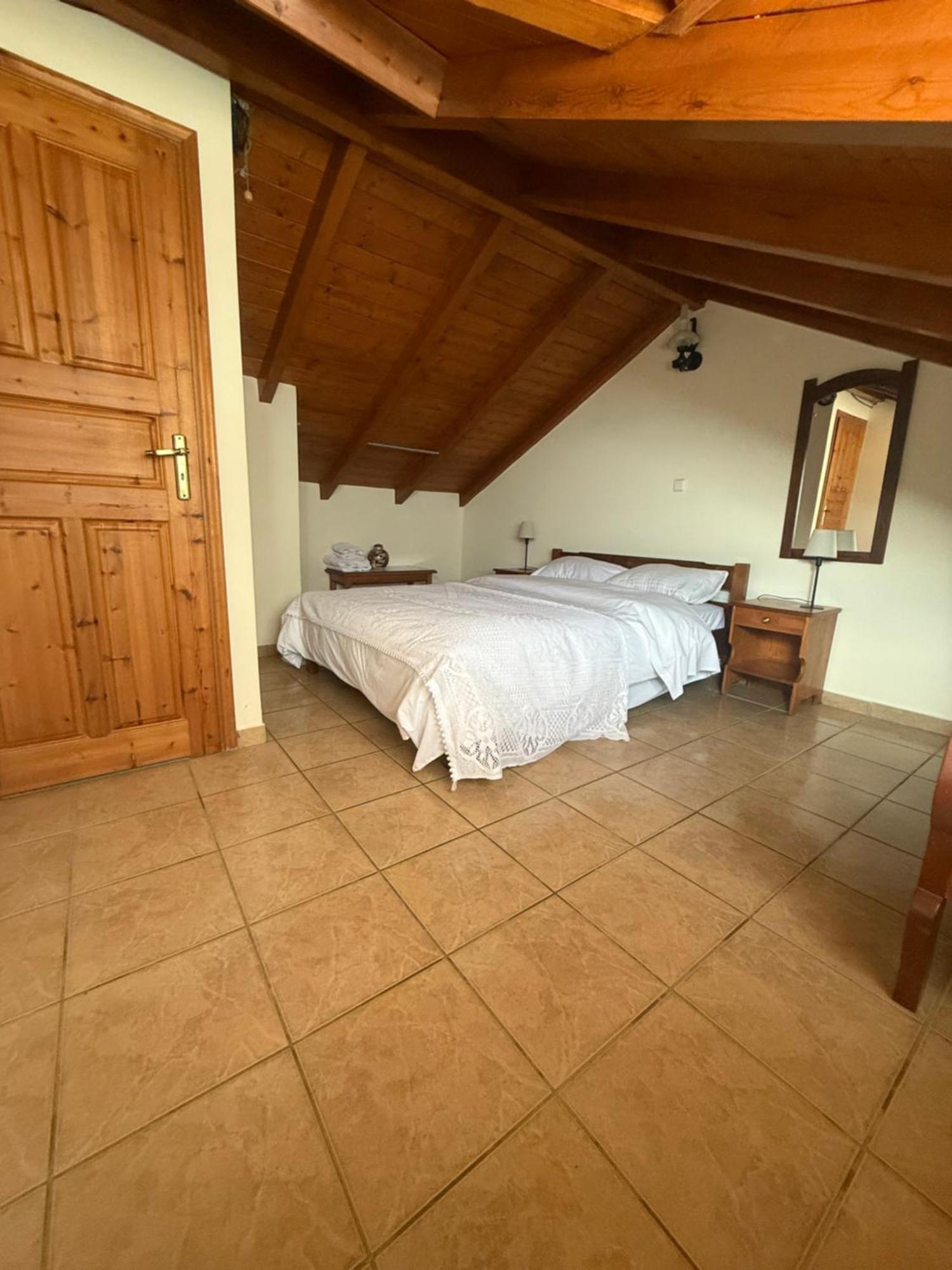 Arcadianis Lakeview Villa At Psari Arkadias Psárion Buitenkant foto